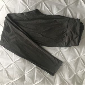Lularoe OS leggings in grey